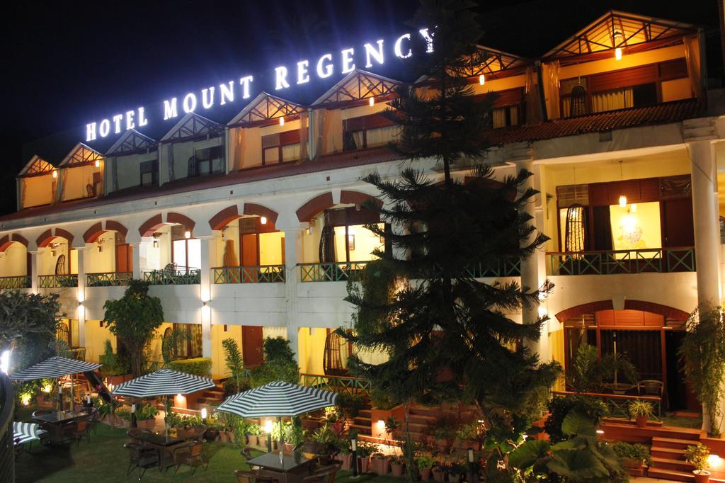 Hotel Mount Regency Mount Ábú Exteriér fotografie